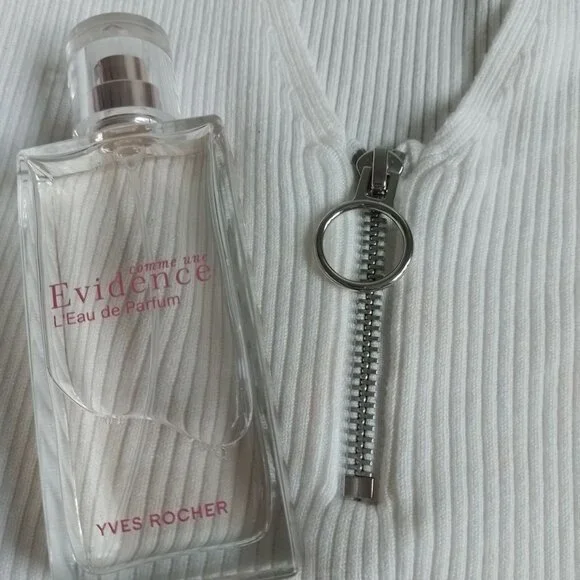 H&M White Ribbed Top - Almost New ✨ - Picture 2 of 5